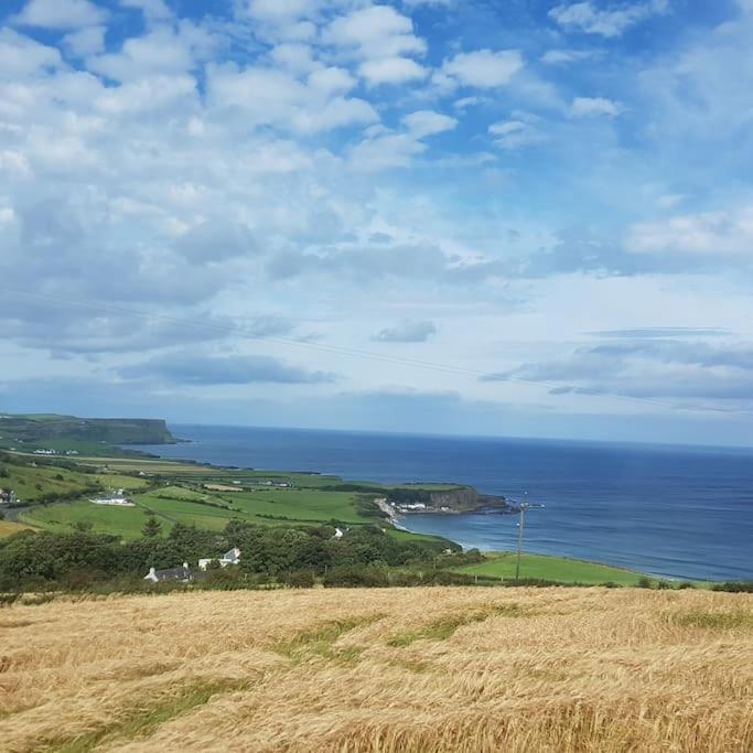 Mcconaghys Glenside Farmhouse Whitepark Bay Ballintoy Exterior foto